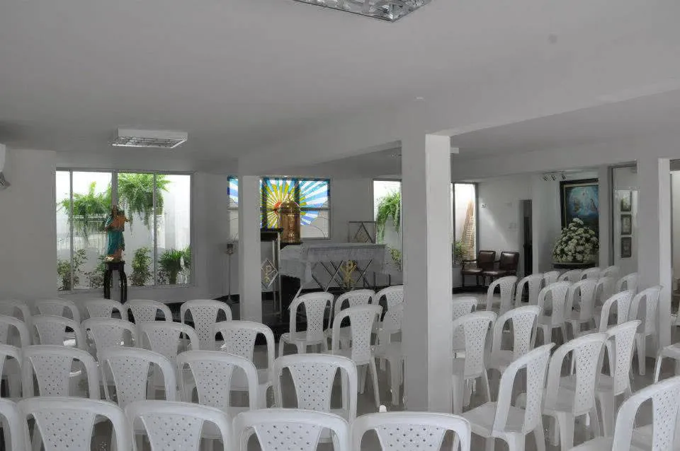 Interior de la capilla parroquial