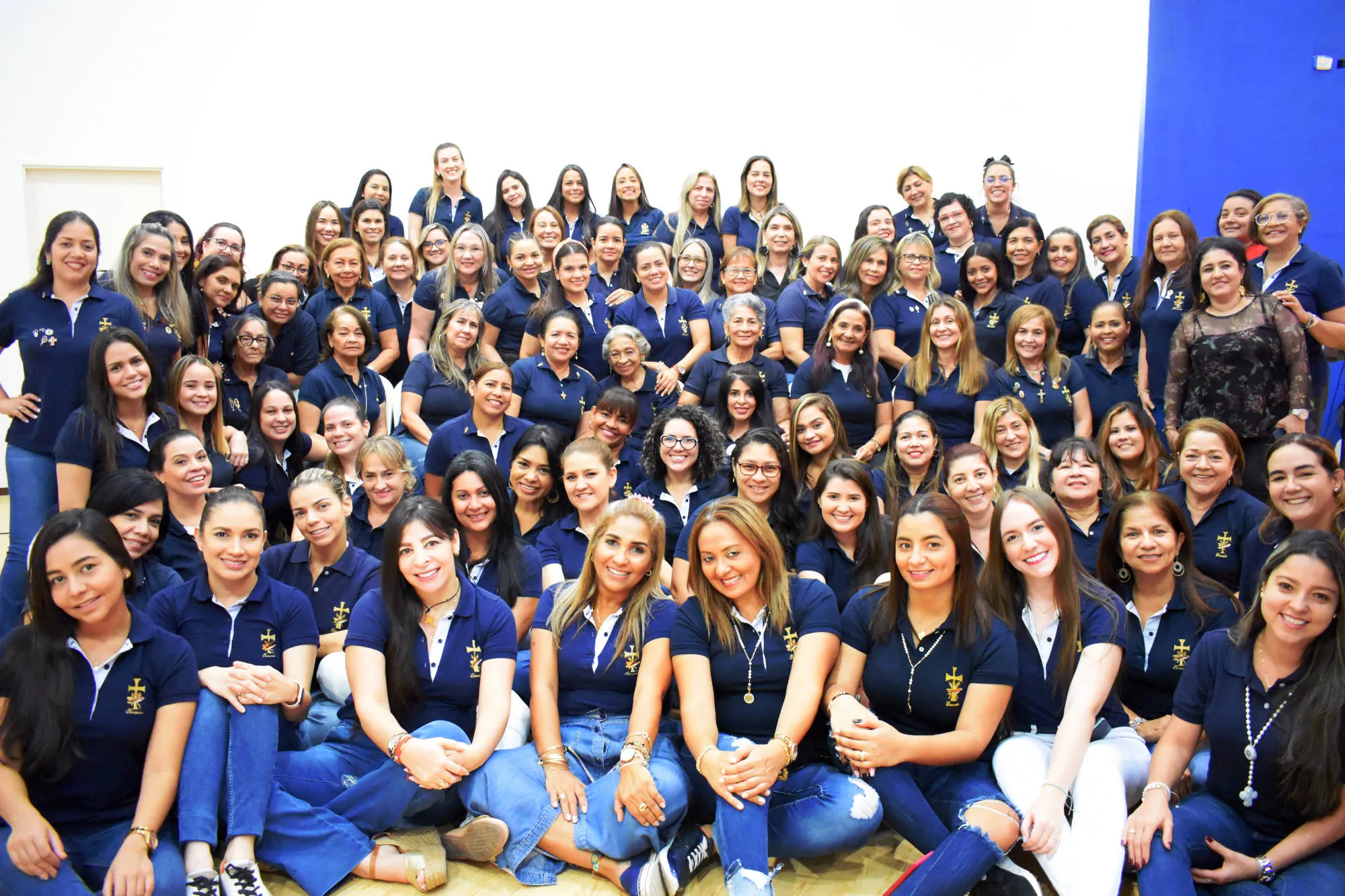 Mujeres de la Comunidad de Emaús durante un retiro