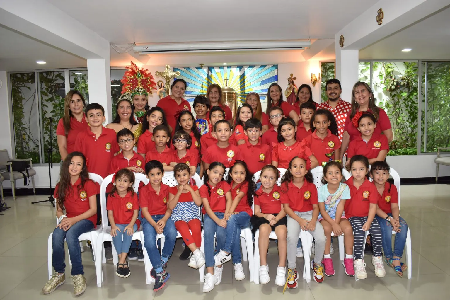 Niños de la Pastoral Infantil durante una actividad parroquial
